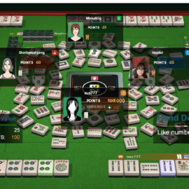 Online Mahjong game interface with players and tiles displayed.